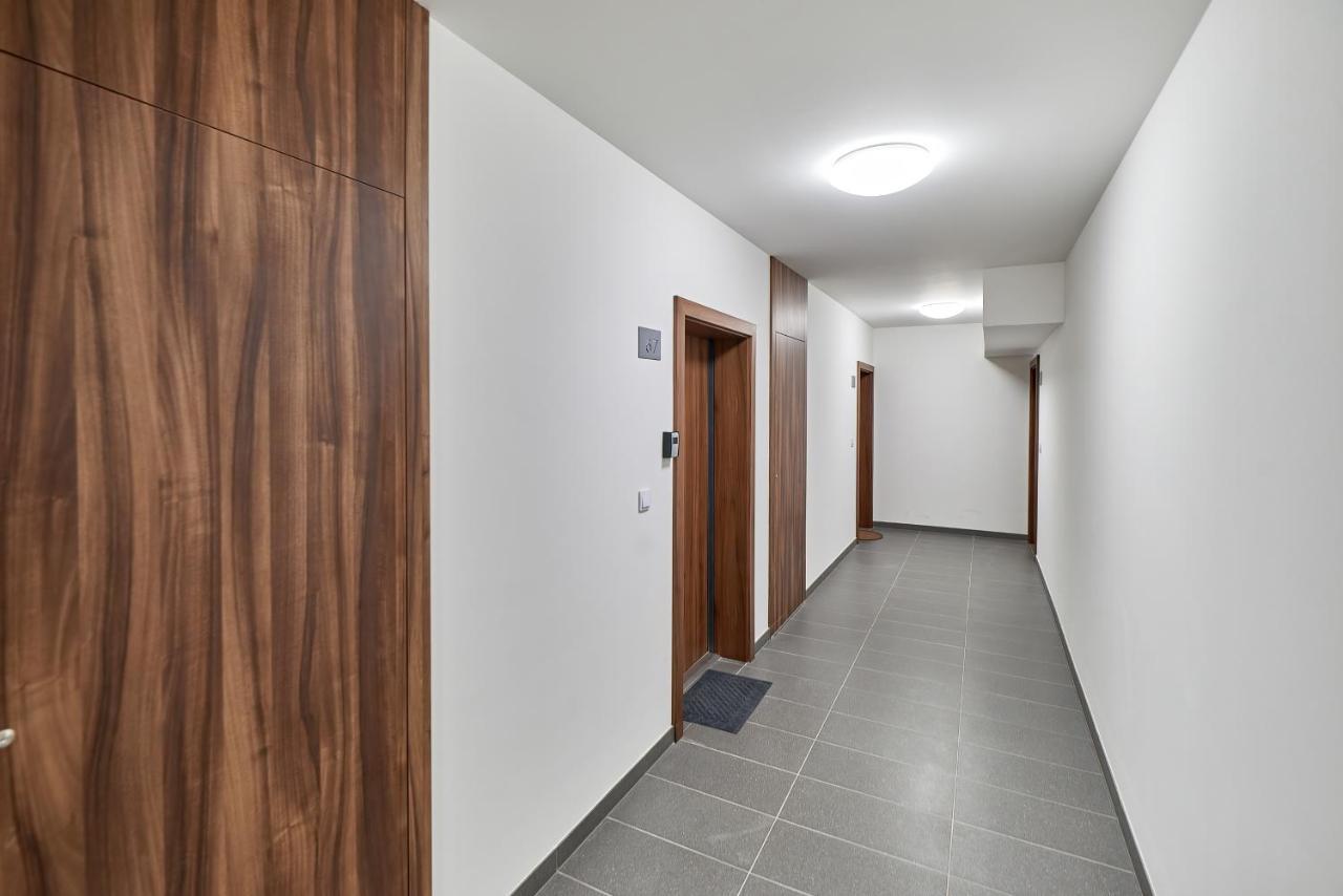 Exclusive Apartments Gwiazdzista With Free Garage Wroclaw By Noclegi Renters Breslávia Exterior foto